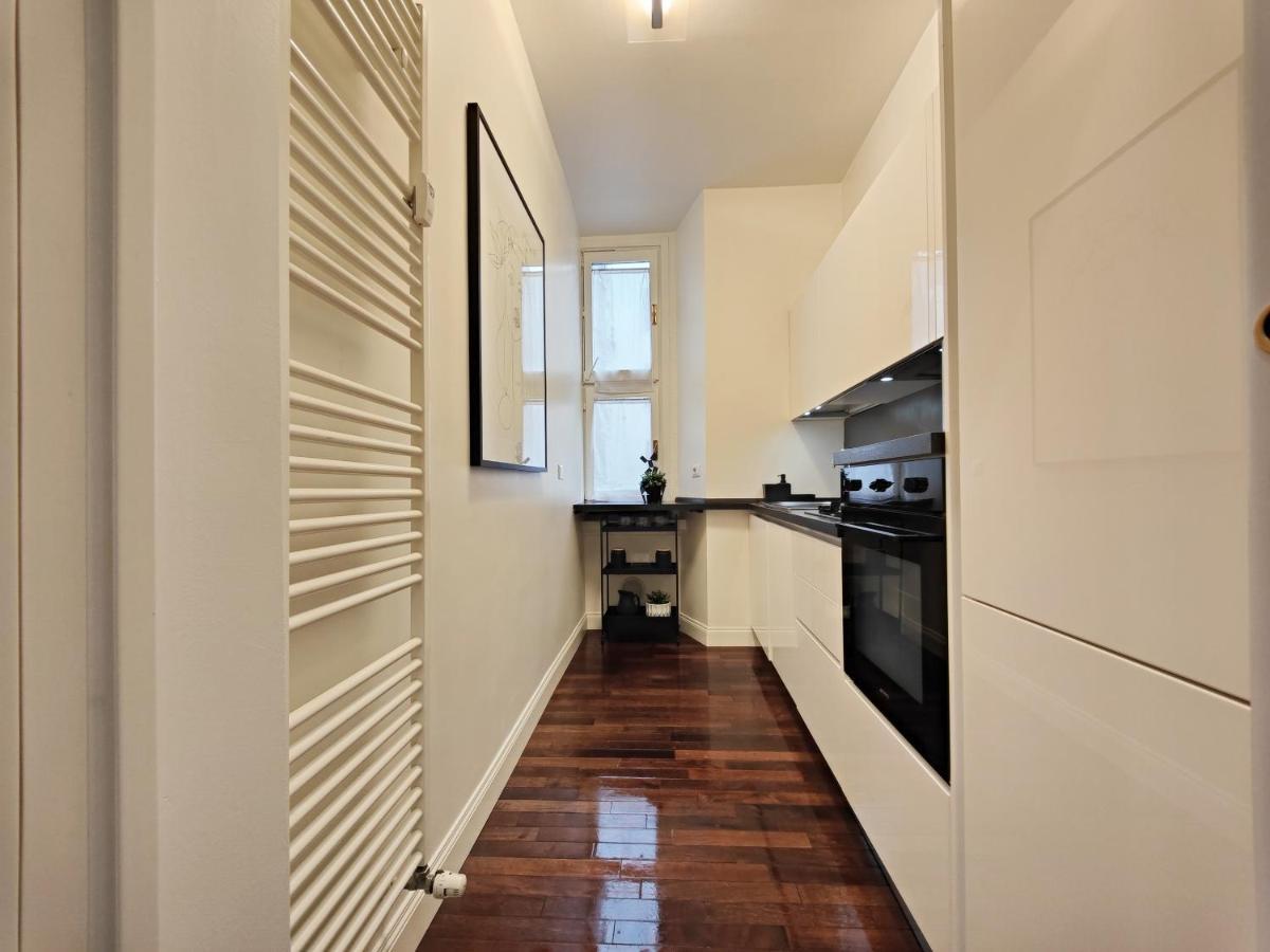 Designed Pop Apartment 2 Bedrooms, 2 Baths In Milan Center - Wifi, Ac, Steps From Subway M1 And M2, Central Station And Airport Connected 外观 照片