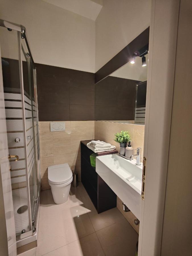 Designed Pop Apartment 2 Bedrooms, 2 Baths In Milan Center - Wifi, Ac, Steps From Subway M1 And M2, Central Station And Airport Connected 外观 照片